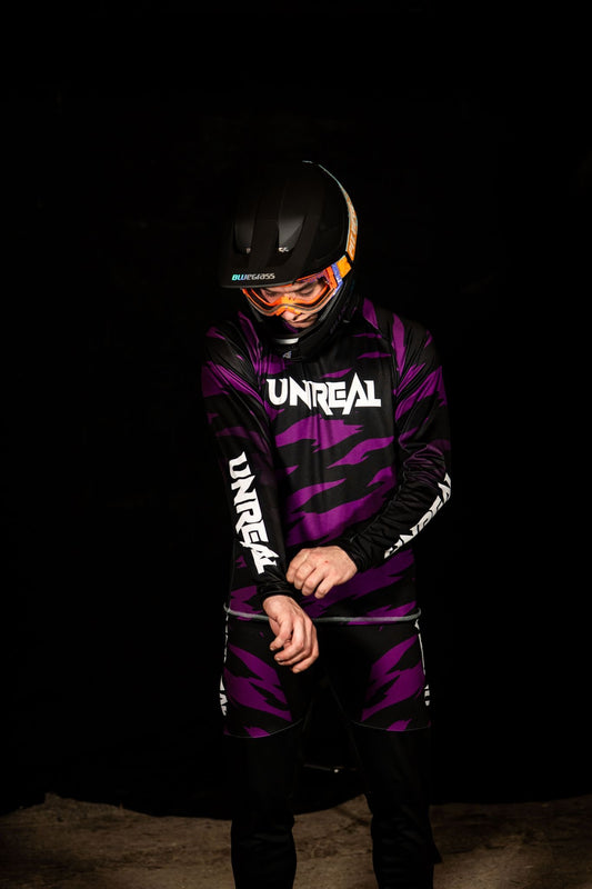 Tratge UNREAL 001 part superior